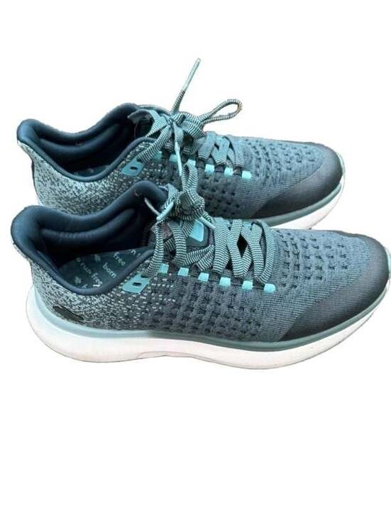 rabbit Shoes - rabbit Dream Chaser Women's Blue Running Shoes worn twice. 9.5 w/ box
